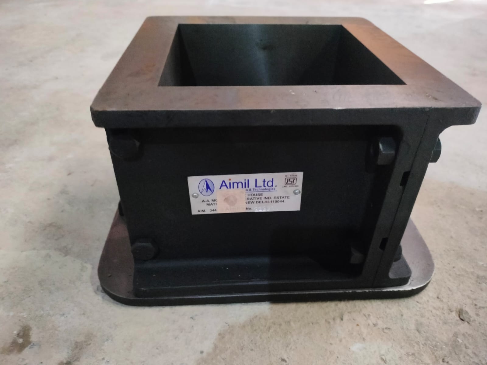 Aimil Concrete Test Cube Mould with base plate attached
